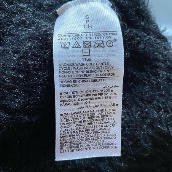 Old Navy Women’s Small Black Turtleneck Sleeveless Sweater - Picture 4 of 4